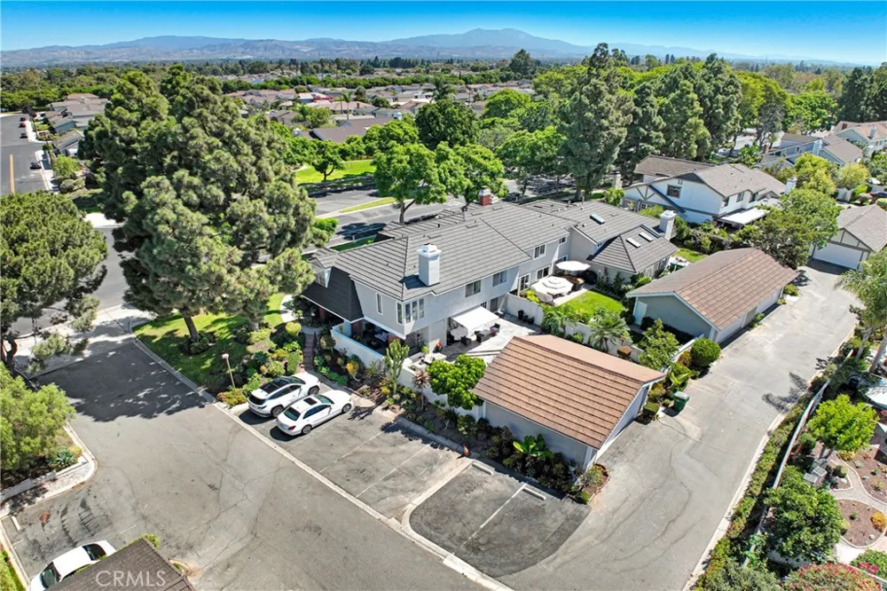 61 W Yale Loop Irvine, CA 92604