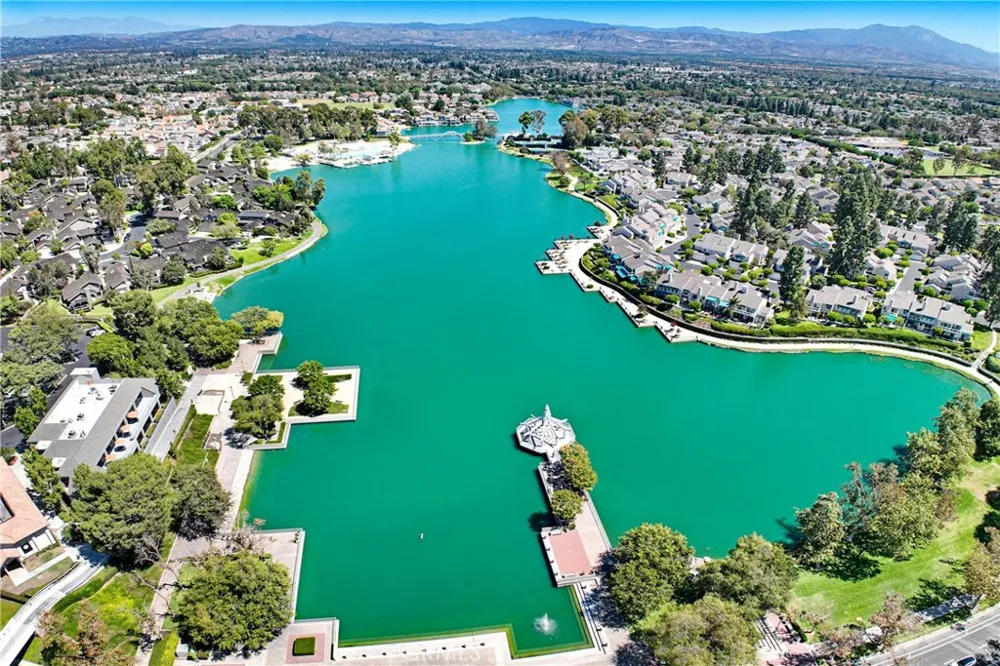 61 W Yale Loop Irvine, CA 92604