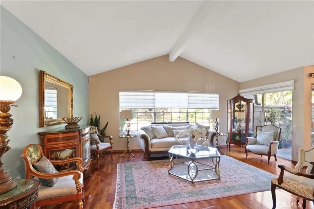 61 W Yale Loop Irvine, CA 92604