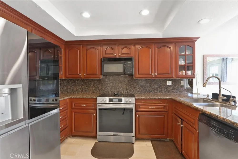 61 W Yale Loop Irvine, CA 92604