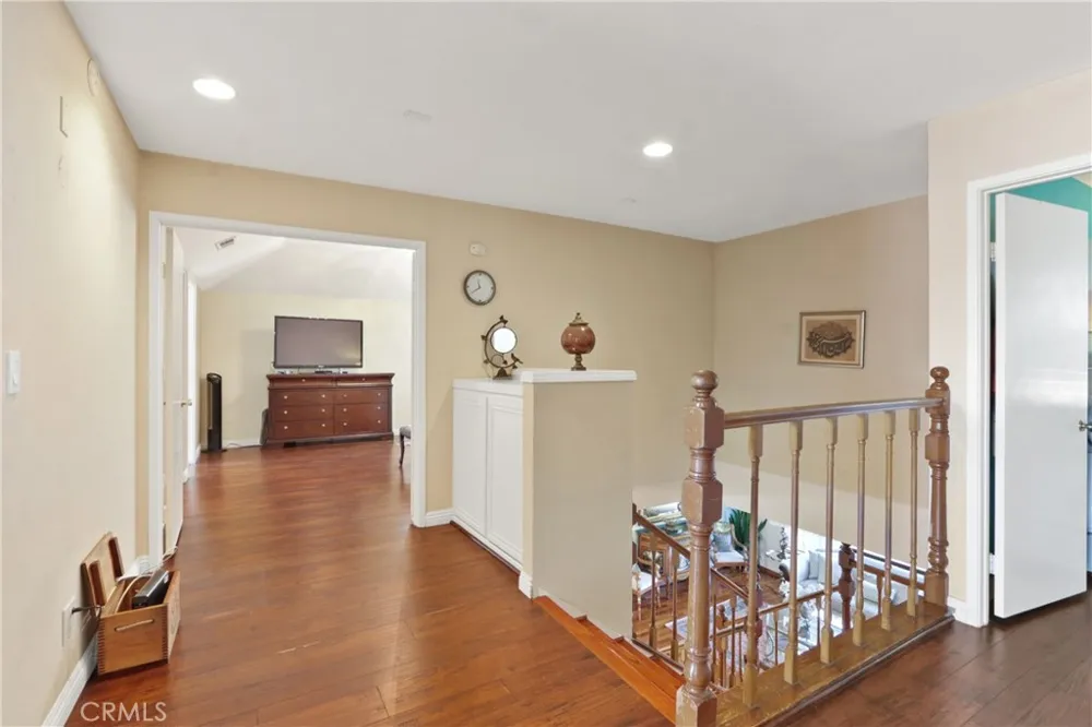 61 W Yale Loop Irvine, CA 92604