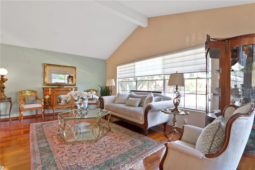 61 W Yale Loop Irvine, CA 92604