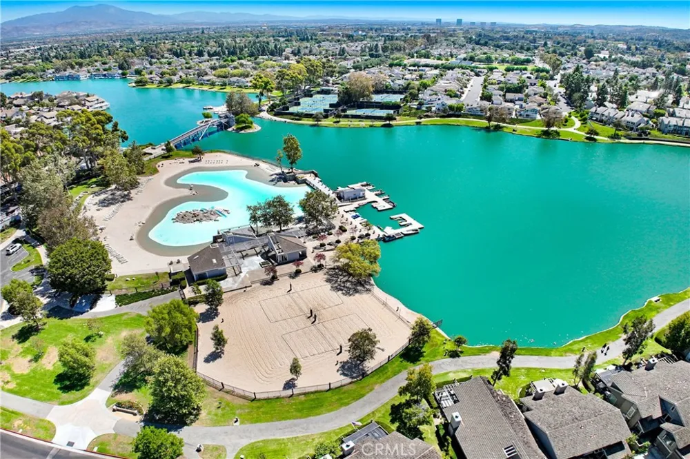 61 W Yale Loop Irvine, CA 92604