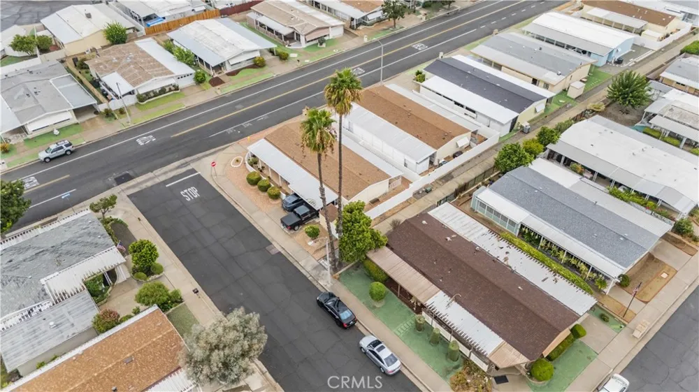 925 S Palm Hemet, CA 92543