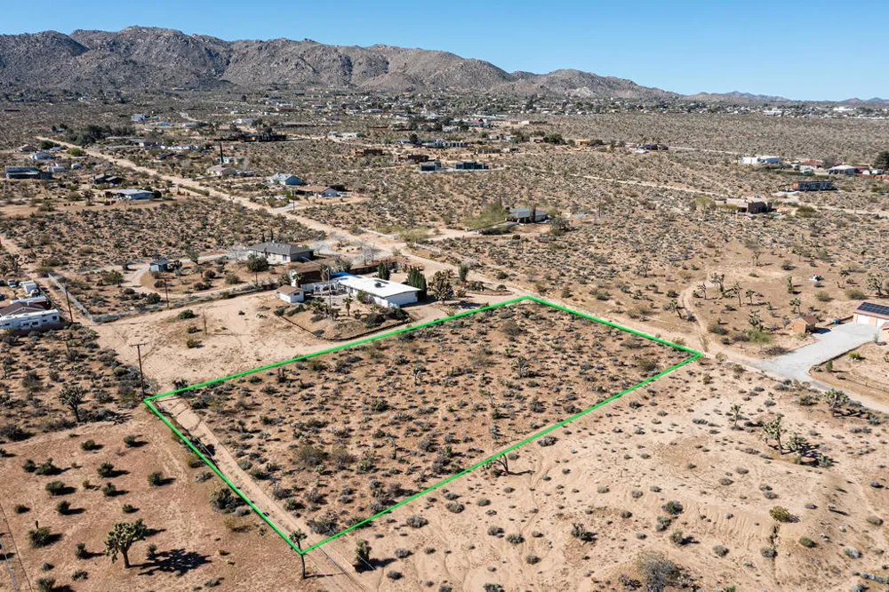 102 Saddleback Road Joshua Tree, CA 92252