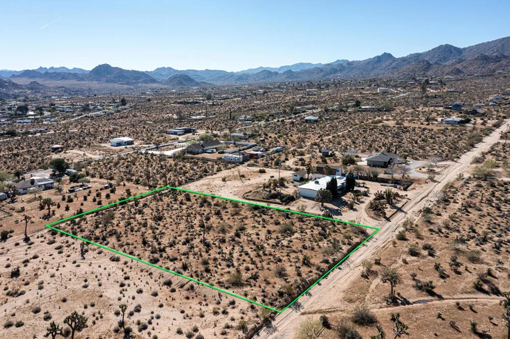 102 Saddleback Road Joshua Tree, CA 92252