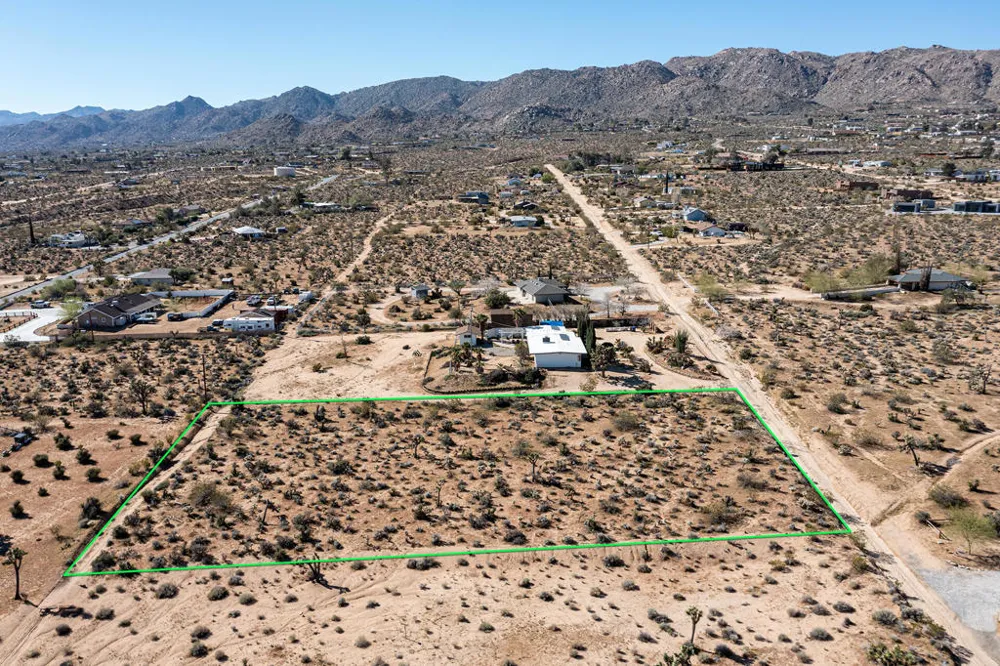 102 Saddleback Road Joshua Tree, CA 92252