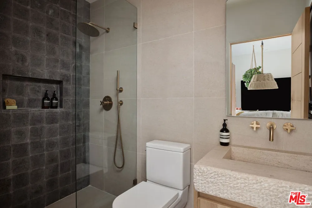 918 La Jolla Avenue West Hollywood, CA 90046