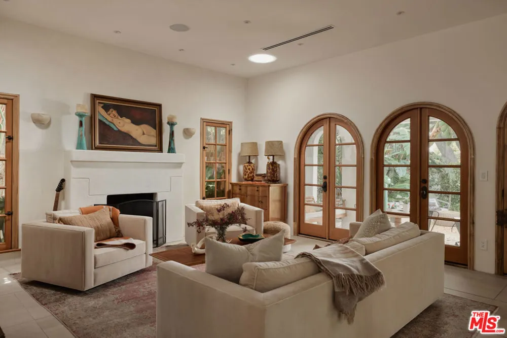 918 La Jolla Avenue West Hollywood, CA 90046