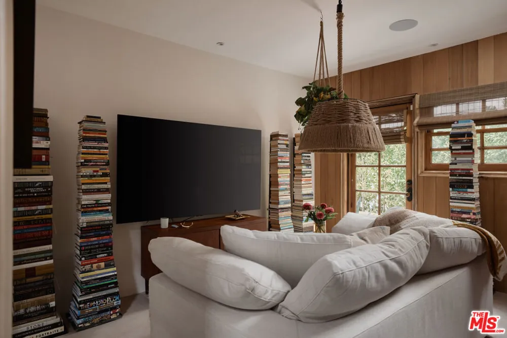 918 La Jolla Avenue West Hollywood, CA 90046