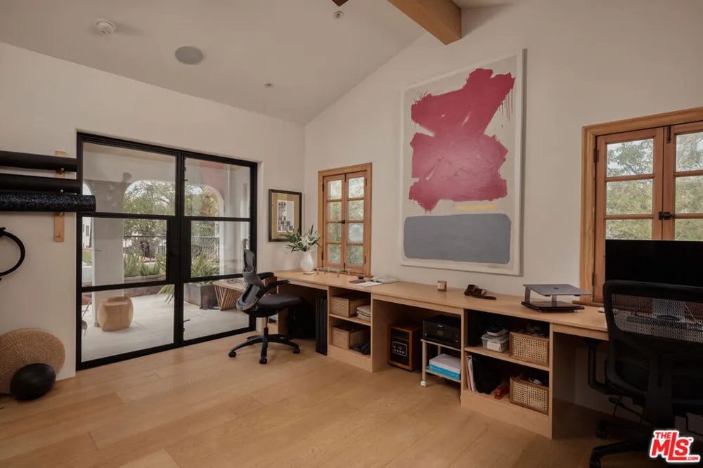 918 La Jolla Avenue West Hollywood, CA 90046