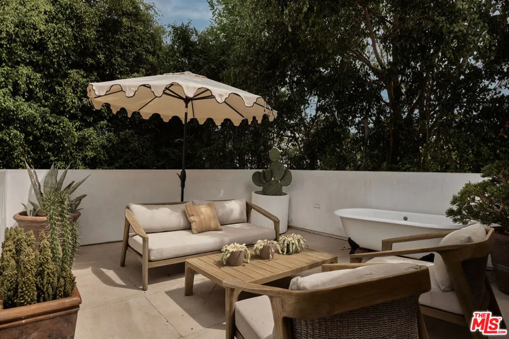 918 La Jolla Avenue West Hollywood, CA 90046