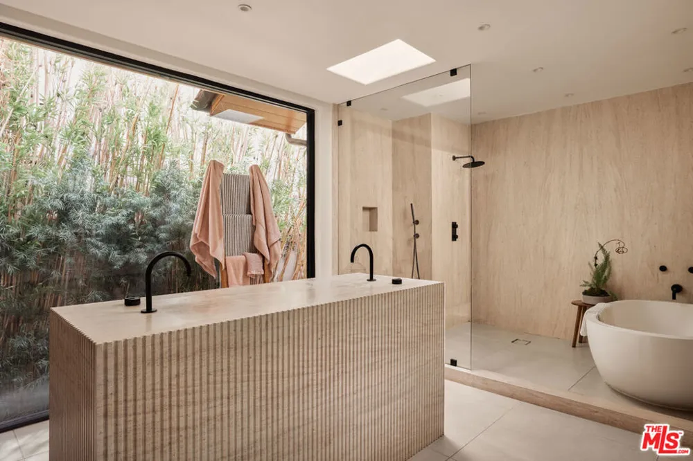 918 La Jolla Avenue West Hollywood, CA 90046