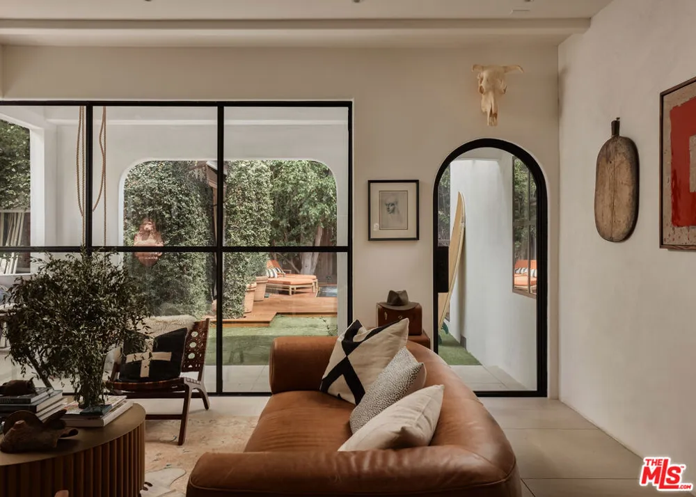 918 La Jolla Avenue West Hollywood, CA 90046