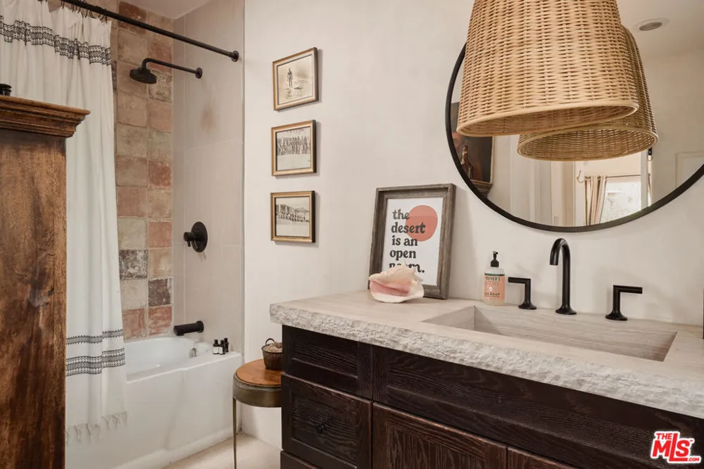 918 La Jolla Avenue West Hollywood, CA 90046