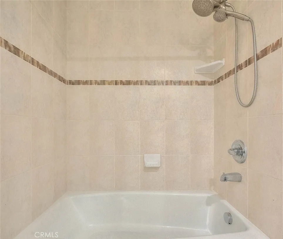 572 E San Jose Avenue #104 Burbank, CA 91501