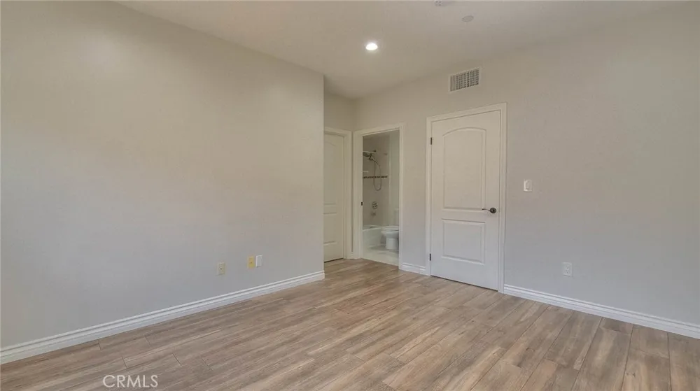 572 E San Jose Avenue #104 Burbank, CA 91501