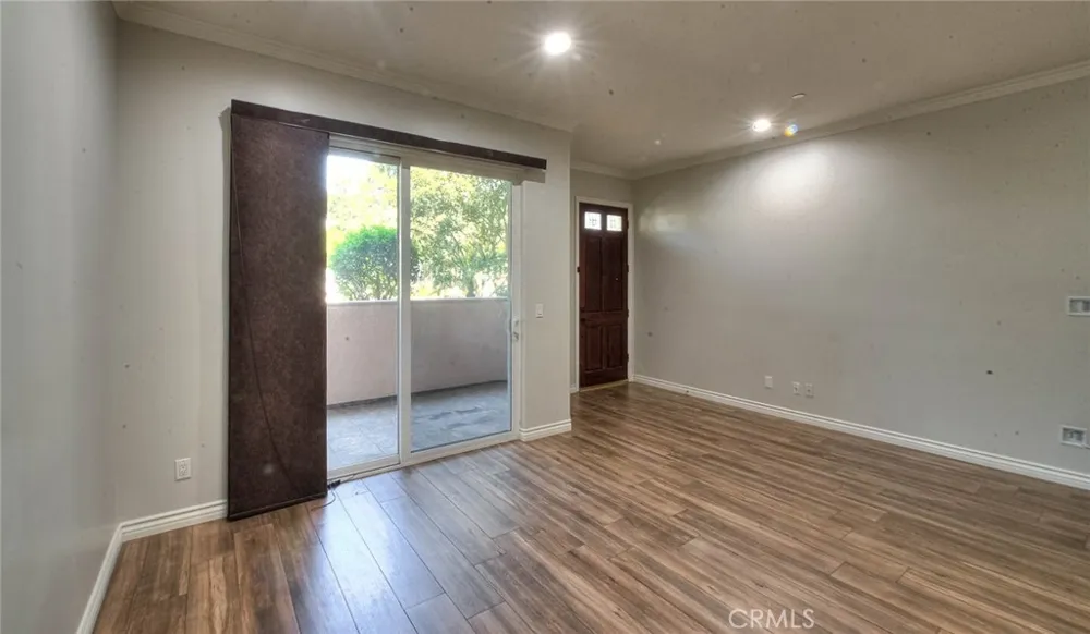 572 E San Jose Avenue #104 Burbank, CA 91501