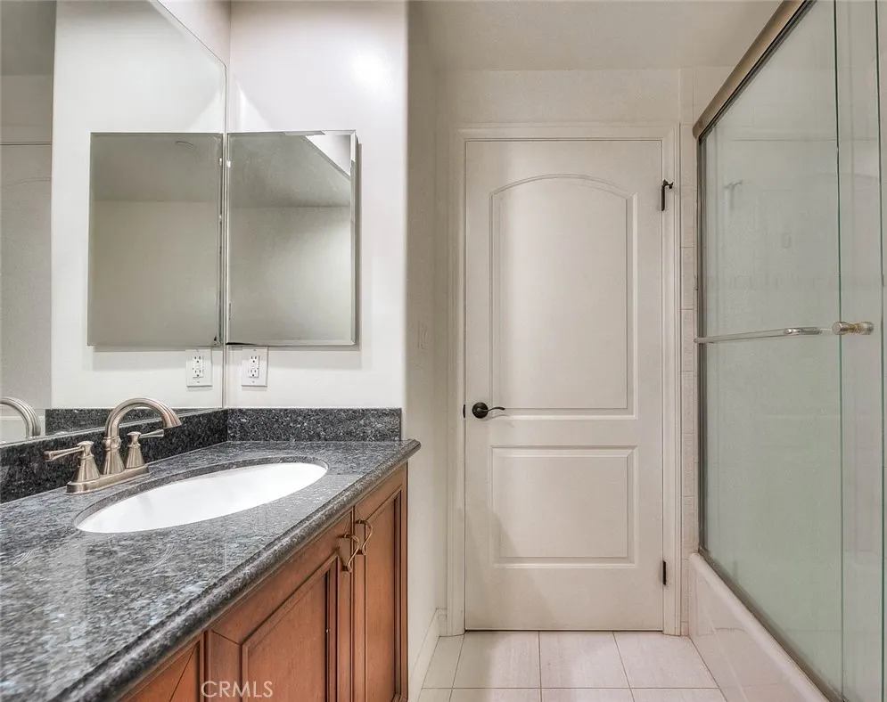 572 E San Jose Avenue #104 Burbank, CA 91501