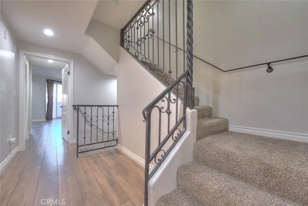 572 E San Jose Avenue #104 Burbank, CA 91501