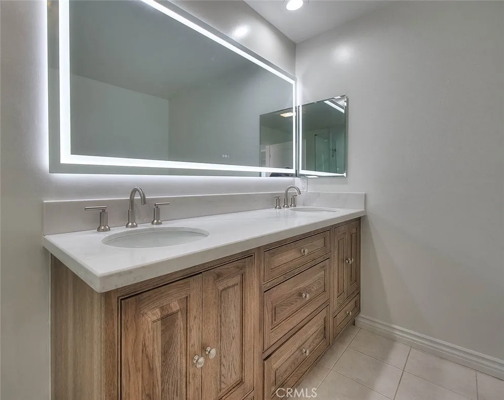 572 E San Jose Avenue #104 Burbank, CA 91501