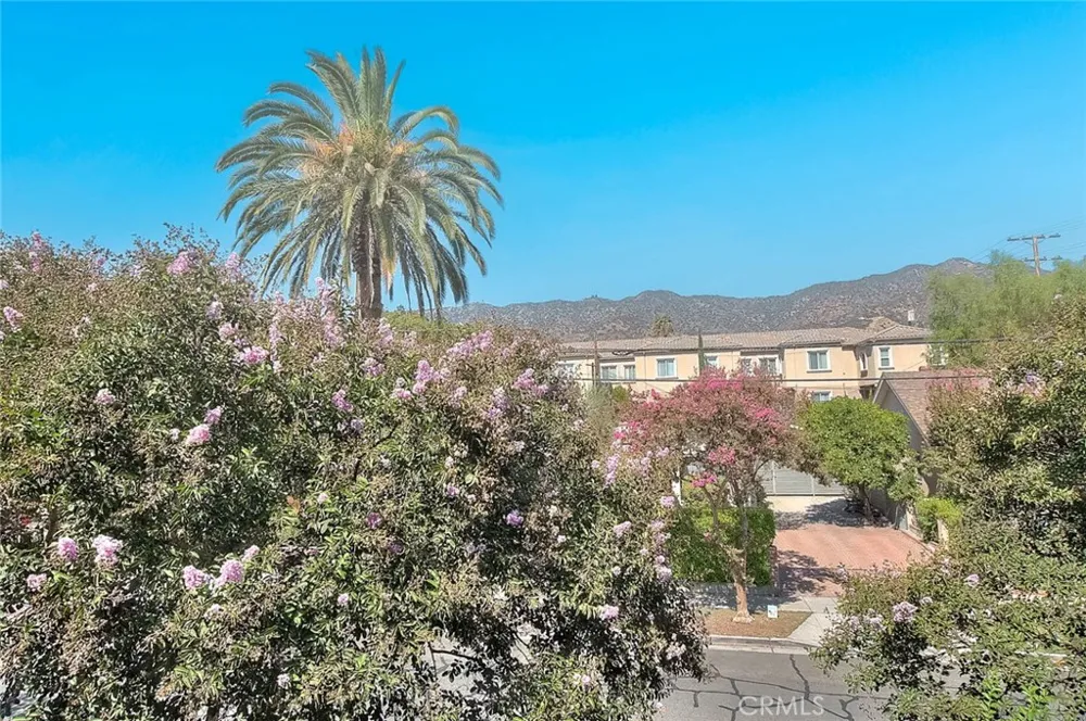 572 E San Jose Avenue #104 Burbank, CA 91501