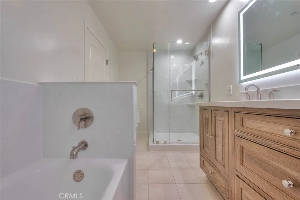 572 E San Jose Avenue #104 Burbank, CA 91501
