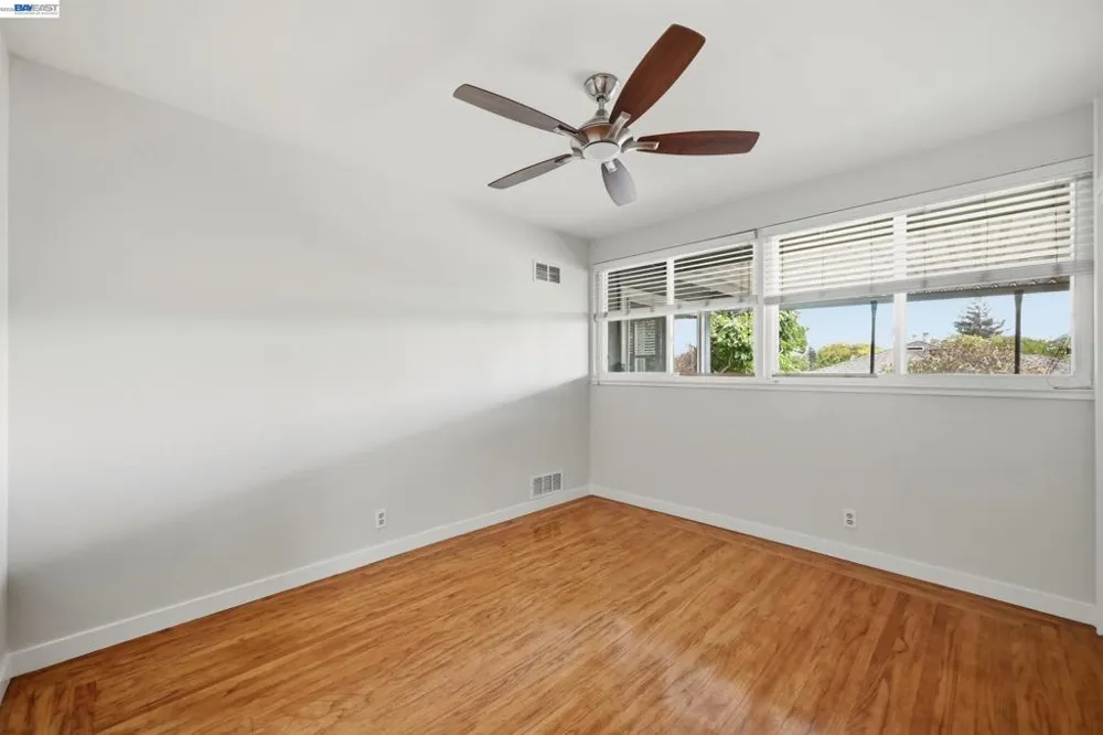 19026 Center St Castro Valley, CA 94546
