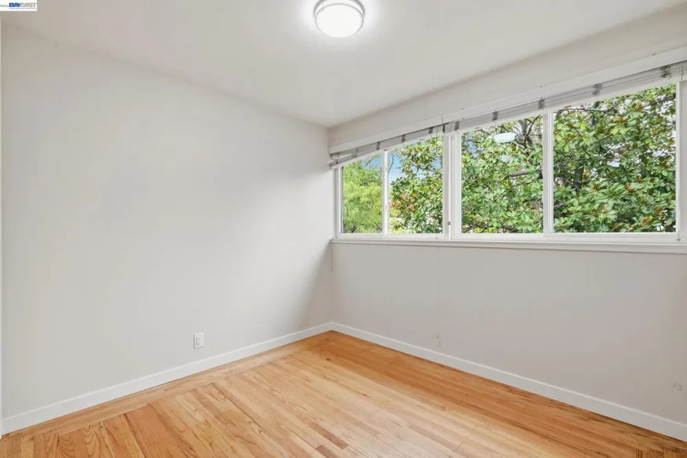 19026 Center St Castro Valley, CA 94546
