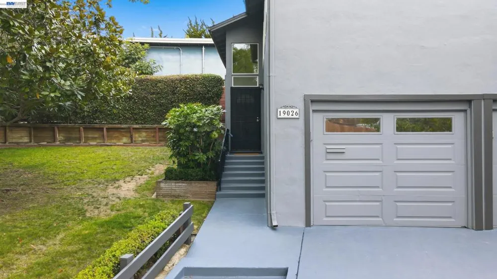 19026 Center St Castro Valley, CA 94546