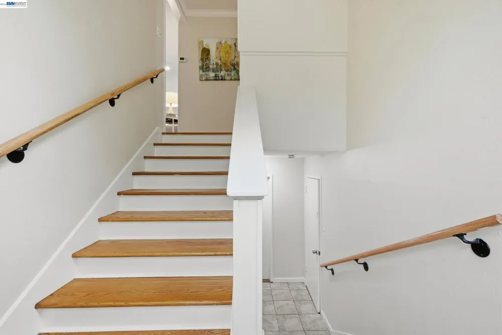 19026 Center St Castro Valley, CA 94546