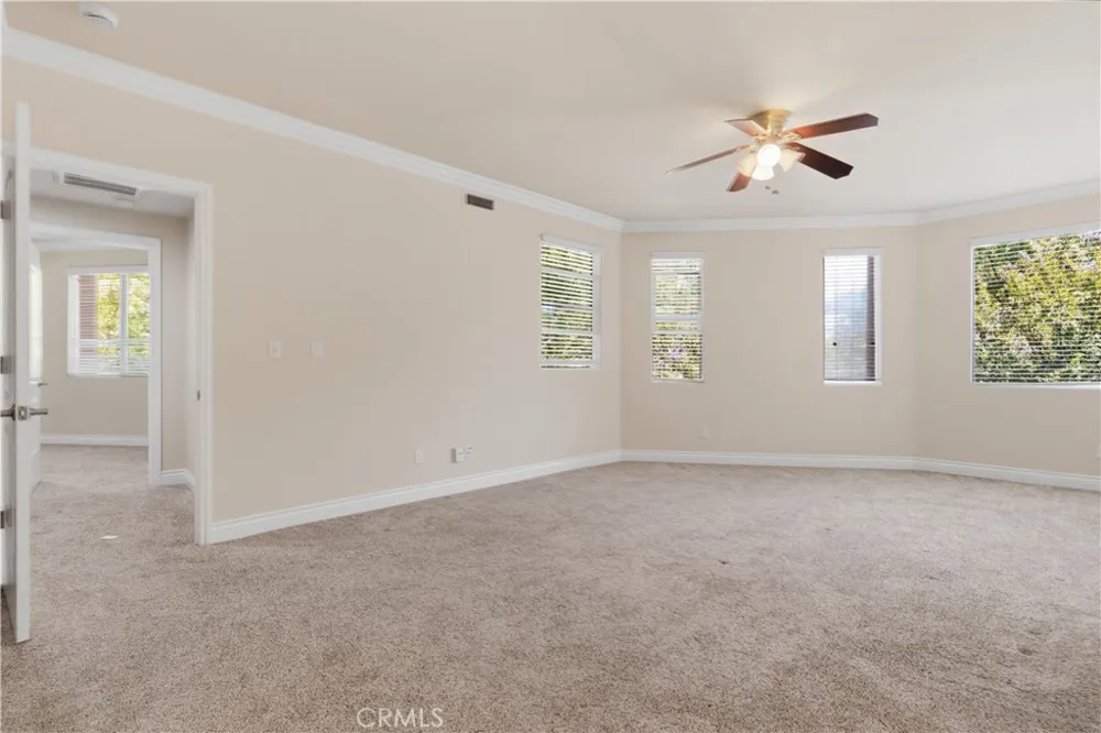 1101 East Avenue Burbank, CA 91504