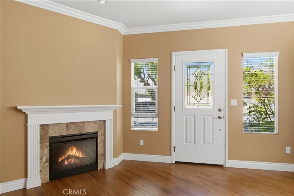 1101 East Avenue Burbank, CA 91504
