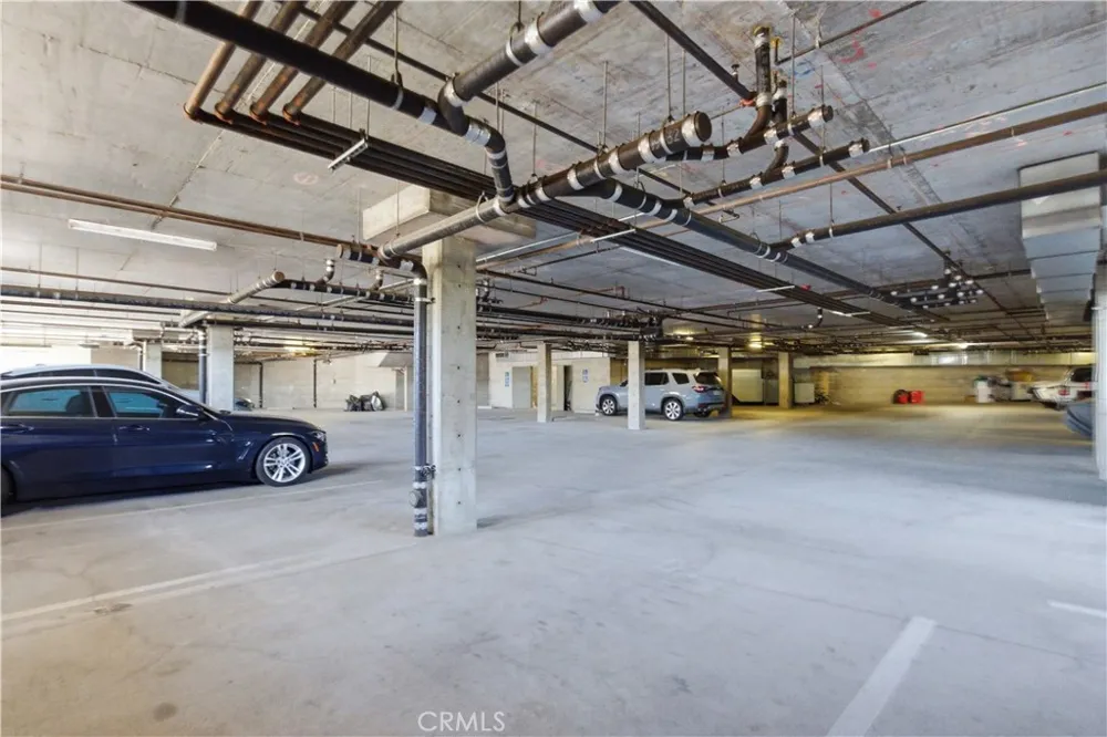 1101 East Avenue Burbank, CA 91504