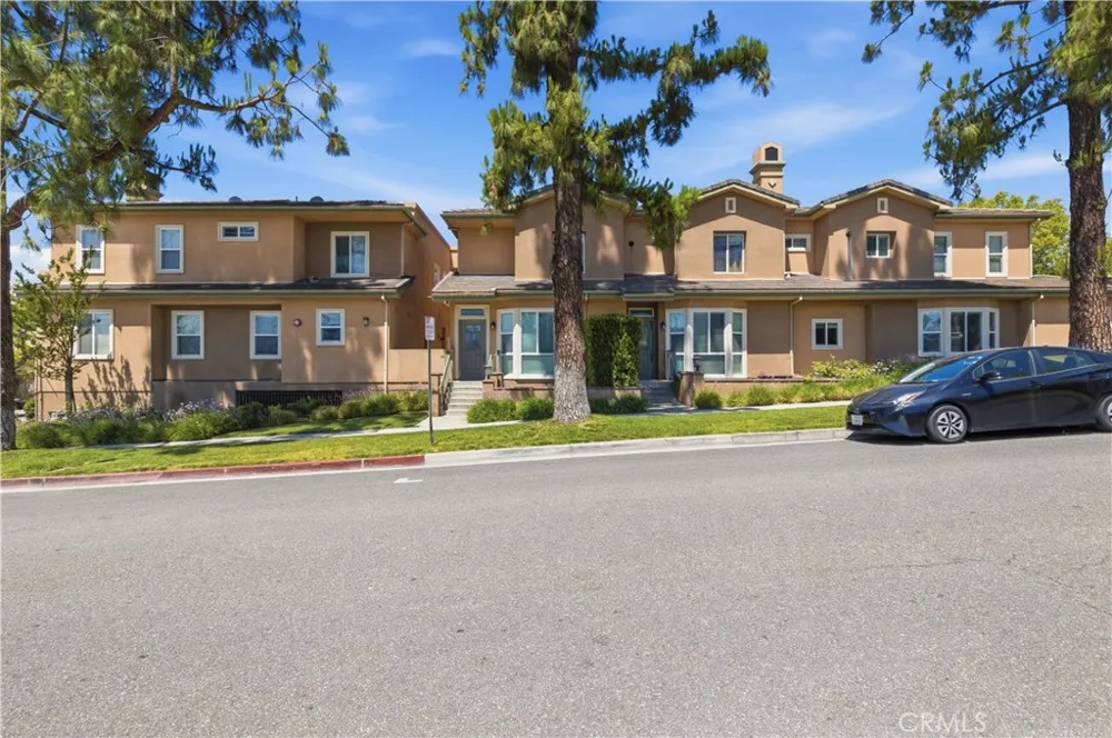 1101 East Avenue Burbank, CA 91504