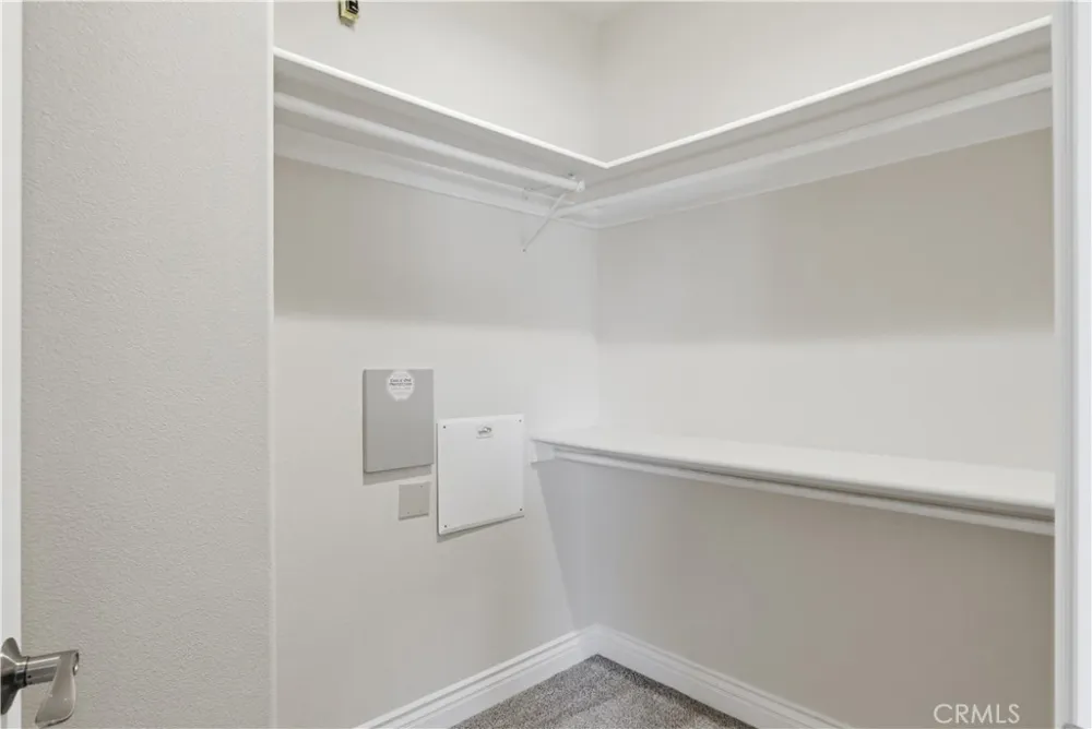 1101 East Avenue Burbank, CA 91504