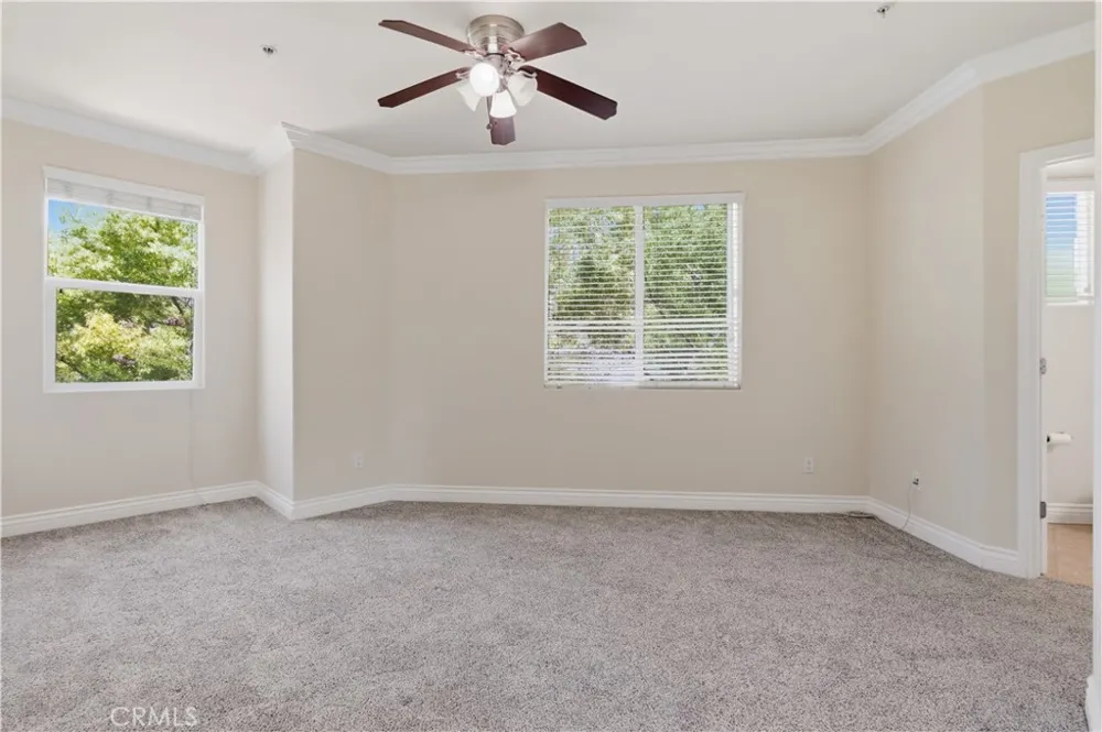 1101 East Avenue Burbank, CA 91504