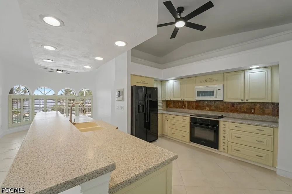 SW 23rd Avenue Cape Coral, FL 33914