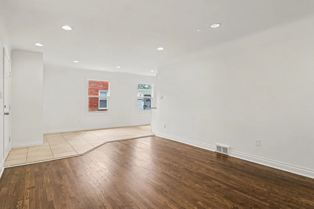 23051 Majestic Street Oak Park, MI 48237