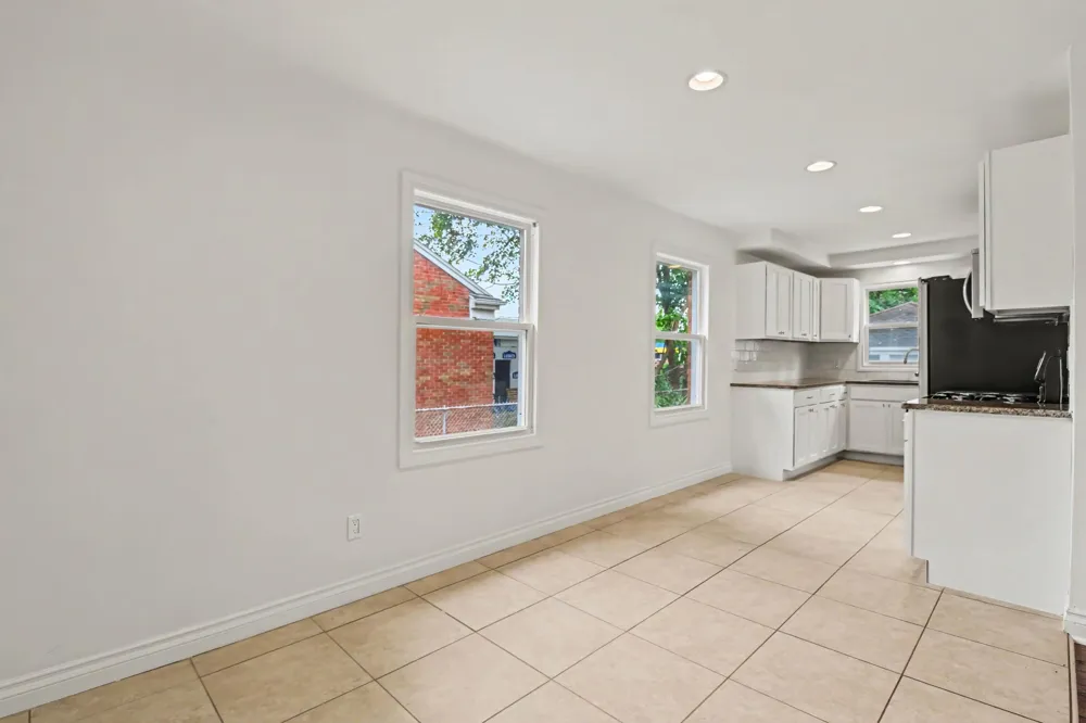 23051 Majestic Street Oak Park, MI 48237