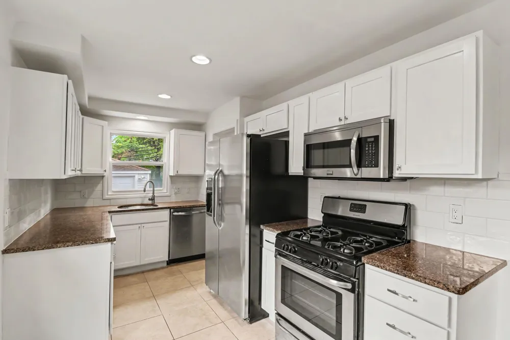 23051 Majestic Street Oak Park, MI 48237