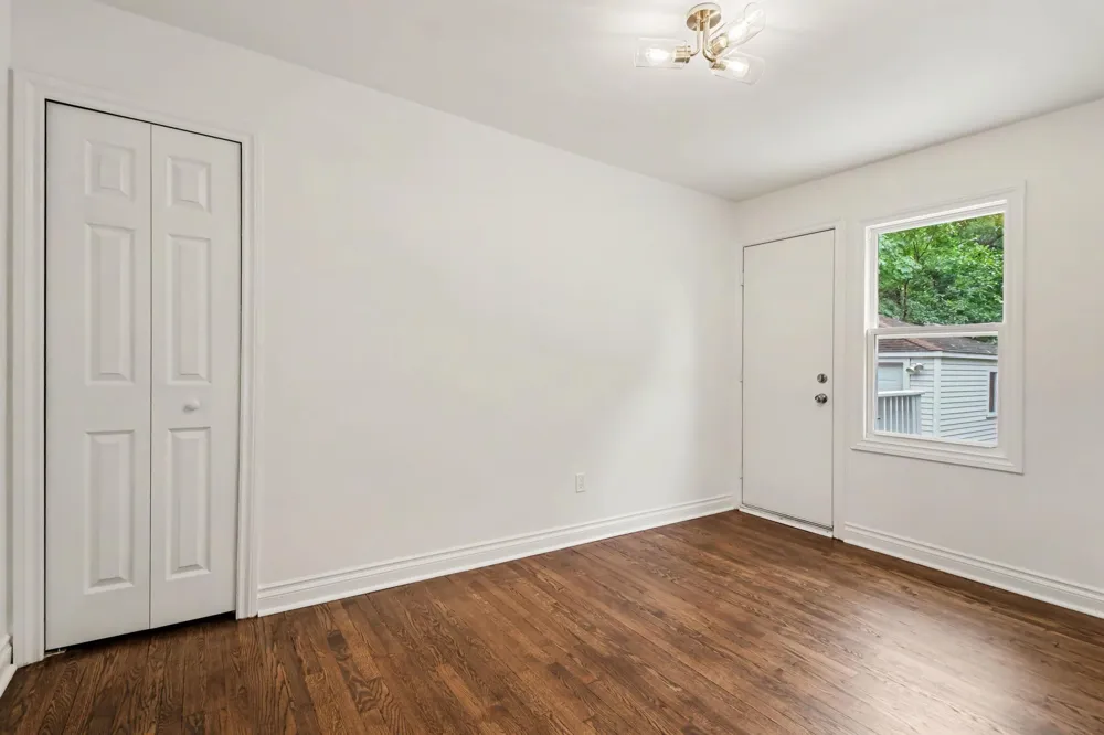 23051 Majestic Street Oak Park, MI 48237