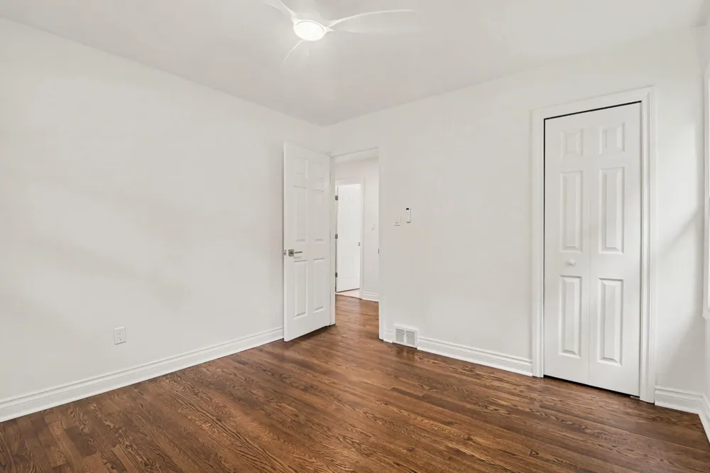 23051 Majestic Street Oak Park, MI 48237