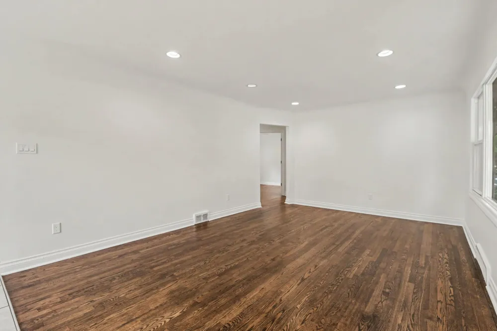 23051 Majestic Street Oak Park, MI 48237