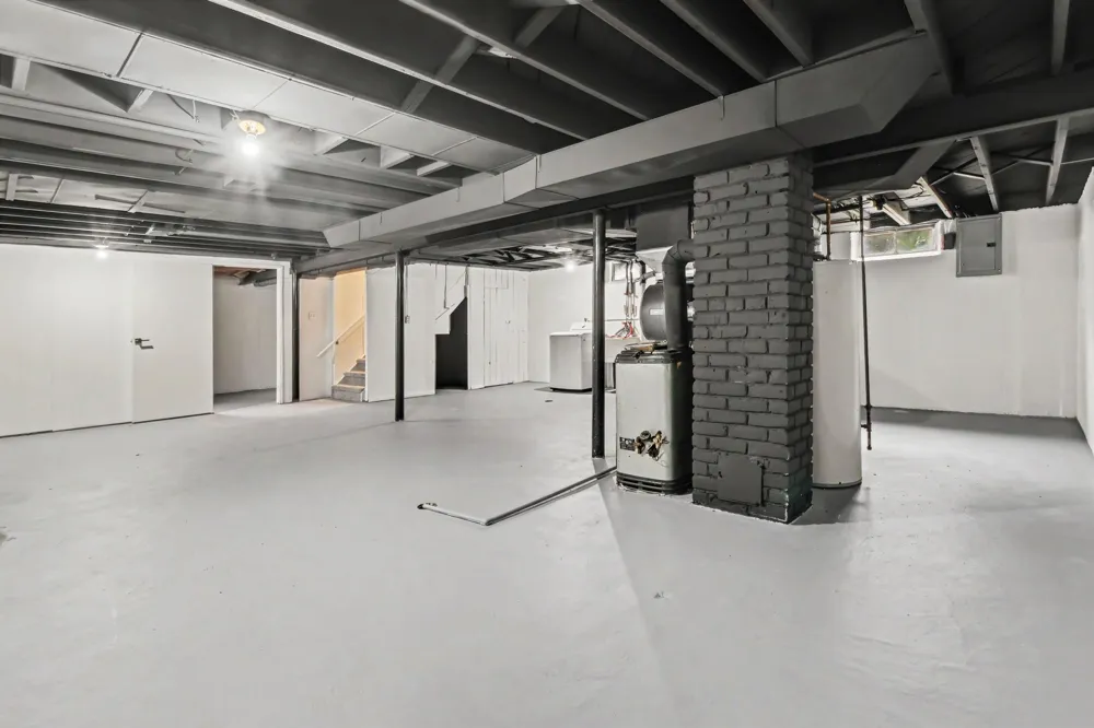 23051 Majestic Street Oak Park, MI 48237
