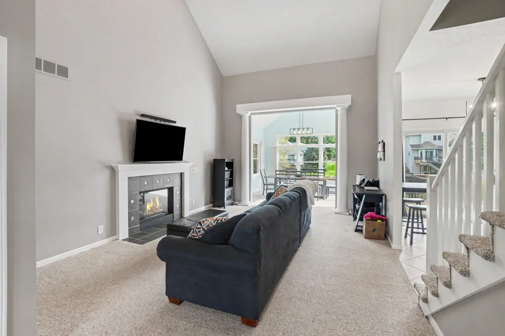 9521 Ridgecrest Drive Zeeland, MI 49464