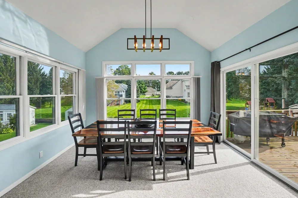 9521 Ridgecrest Drive Zeeland, MI 49464