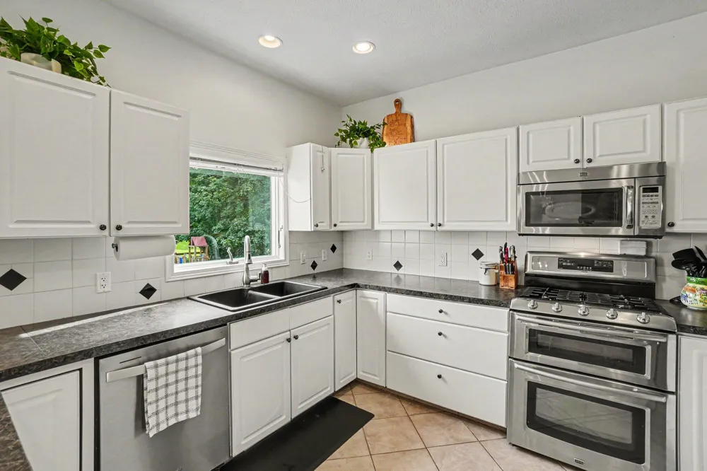 9521 Ridgecrest Drive Zeeland, MI 49464