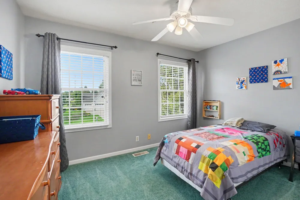 9521 Ridgecrest Drive Zeeland, MI 49464