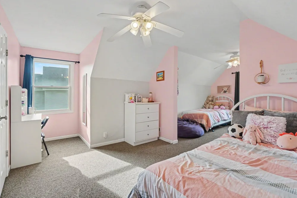 9521 Ridgecrest Drive Zeeland, MI 49464